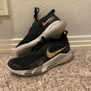 NikeCourt React Vapor NXT
Women's Hard Court Tennis Shoes